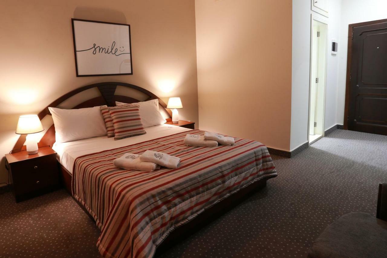 Nine Seven Hotel Adma wa Dafneh Esterno foto