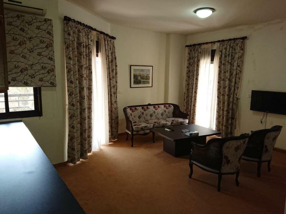 Nine Seven Hotel Adma wa Dafneh Esterno foto